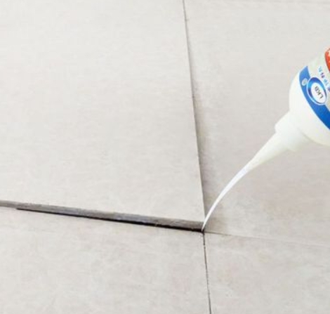 洞口瓷砖空鼓维修公司分享卫生间瓷砖脱落的原因可能有以下几点